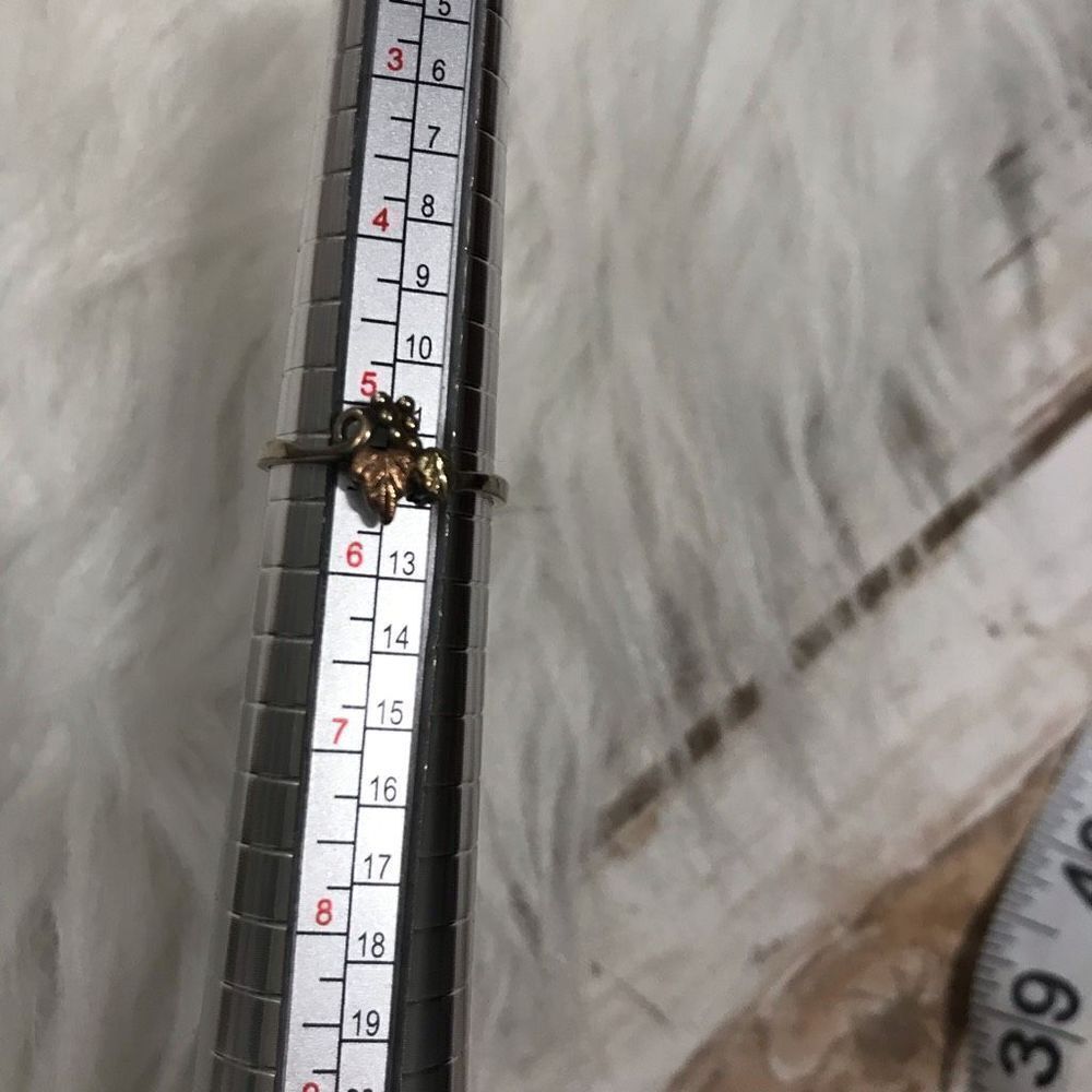 Black Hills Gold Ring Size 5.5 - Picture 8 of 8